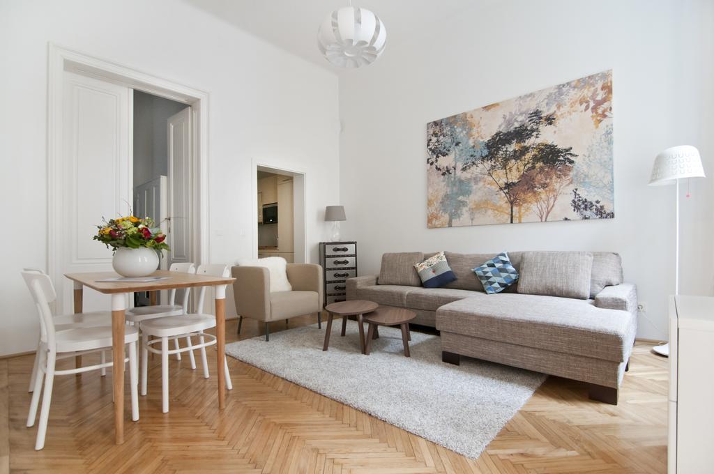 Heymi Apartments Oper Viena Quarto foto
